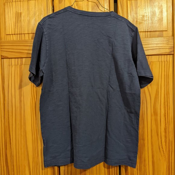 Uniqlo Edo Ukiyo-E Shirt DISCONTINUED Size Large - Picture 2 of 3